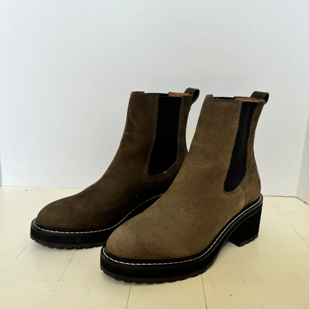 Madewell The Carina Platform Chelsea Boots